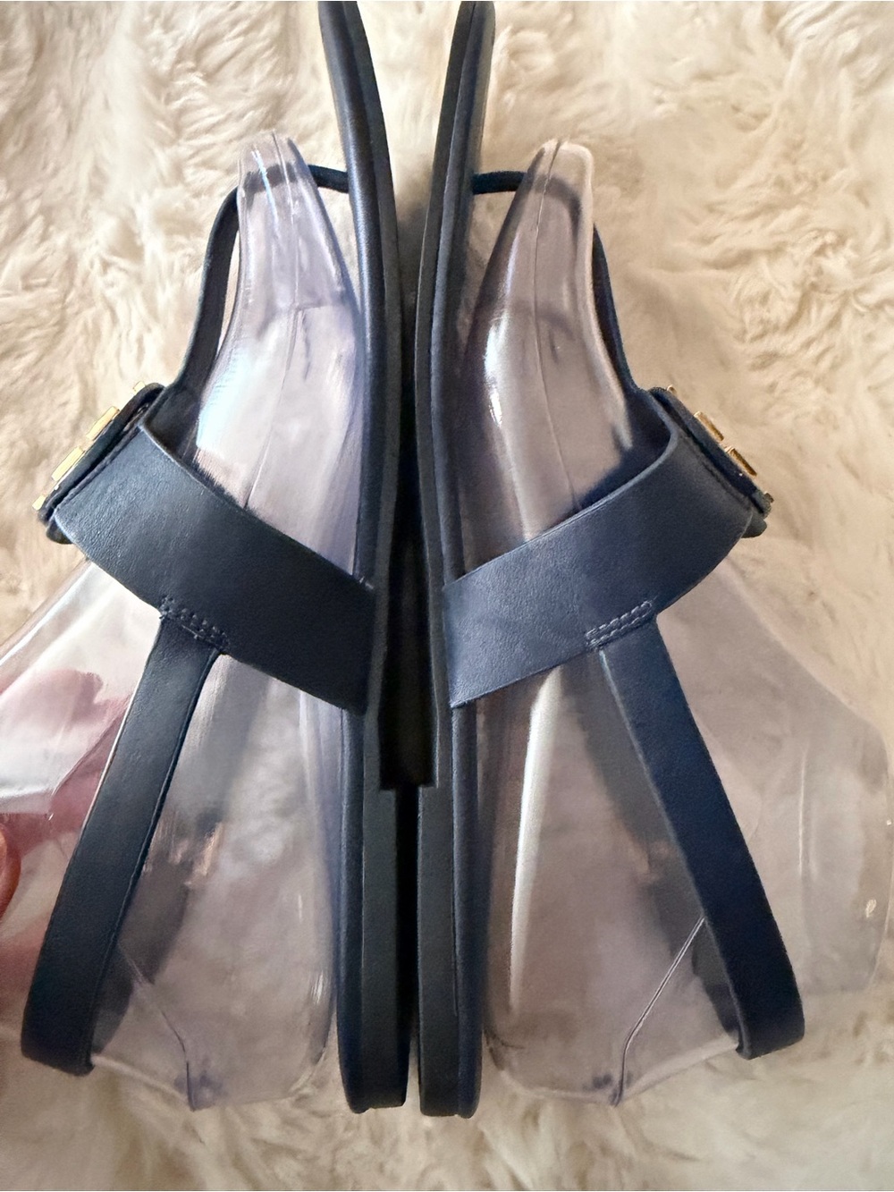 Tory Burch Navy Leather Logo Thong Sandals with Gold Emblem - Picture 5 of 6